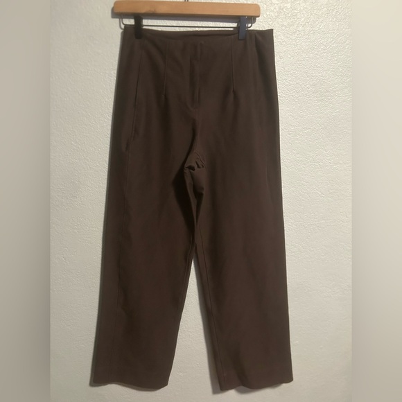Lululemon Utilitech Relaxed-Fit Mid-Rise Trouser - Picture 13 of 16